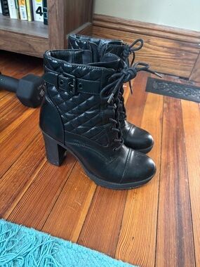 G by Guess Black Quilted Lace-Up Block Heel Ankle Boots